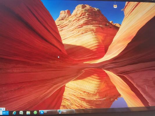 15.6 inç Endüstriyel LCD Dokunmatik Ekran Panel PC XDR OLED Ekranı